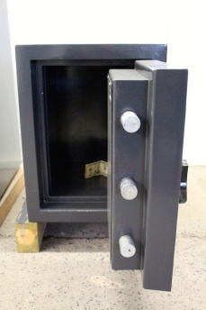 Used 2014 Original TL15 Equivalent High Security Safe