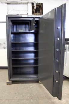 Used ISM 6333 Cash Vault TL30 High Security Safe