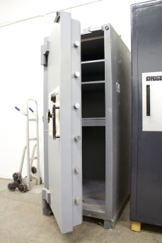 Used 6422 Original Platinum Vault TL30X6 High Security Safe