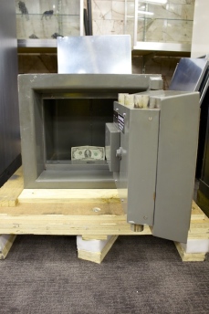 1214 Chatwood Milner Coffer