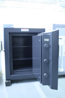 Used International Safe Manufacturers 2618 TRTL30X6 High Security Safe