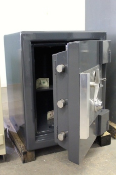 Pre Owned Chatwood Milner 2215 TRTL30X6 Equivalent High Security Safe