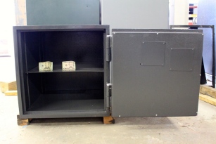 Used 2424 TL30 Equivalent High Security Steel Plate Safe