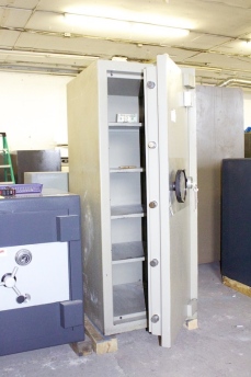 Used 5920 Bernardini Jewel Vault TL30 High Security Safe