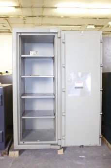 Used 5920 Bernardini Jewel Vault TL30 High Security Safe