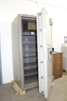 Used Chubb TDR Bankers Quality 6428 TRTL30X6 Equivalent High Security Safe