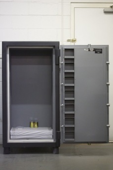 Original Titan 5024 TL30 High Security Coin Rack Showroom Model Safe