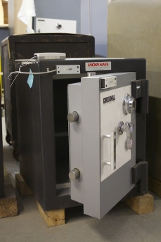 Pre Owned 2014 Original Platinum Vault TL30X6 High Security Safe