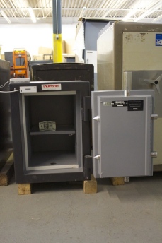 Pre Owned 2014 Original Platinum Vault TL30X6 High Security Safe