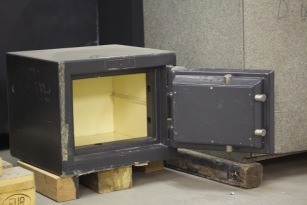 Pre Owned High Quality Coffer Safe