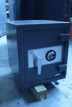 Used Amsec BF1512 Fire and Burglary Home Safe