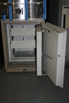 Used Data Safe 2717 Schwab Fire Guard Fire Safe