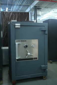Used ISM Super Treasury 4426 TRTL30X6 High Security Safe