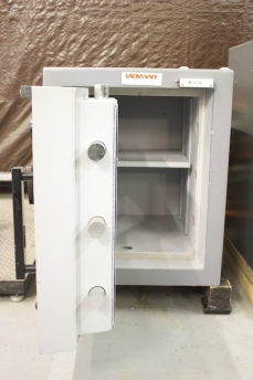 Used Original 2217 Platinum Vault TL30X6 High Security Safe