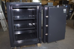 Used Original Titan TL30 2618 High Security Safe