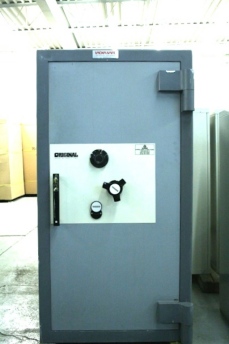 Used Original Platinum Vault TL30X6 5224 Model High Security Safe