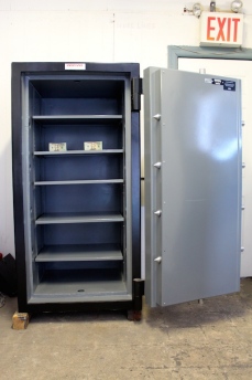 Original Platinum Vault 5625 TL30X6 High Security Used Safe