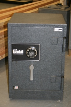 Used Gardall 1712 Home Safe