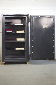 Pre Owned ISM Treasury 7236 TRTL30X6 Torch and Tool Resistant High Security Safe