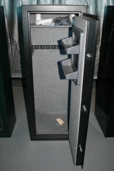Used Stack On 10 Gun Safe Black E-Lock GSB -710E