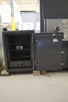 Used SLS Columbia 2316 TRTL30X6 High Security Safe