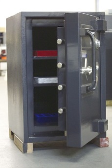 Used Excalibur TRTL60X6 High Security Safe by Soltam