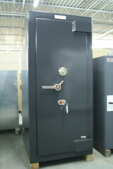 Used Fichet Bauche Bastille 367 TRTL30X6 High Security Safe