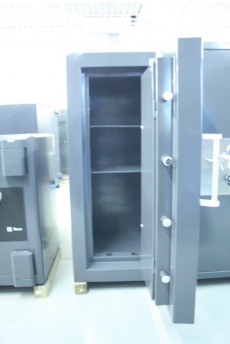 Used Ultimate 5520 TRTL60X6 High Security Safe